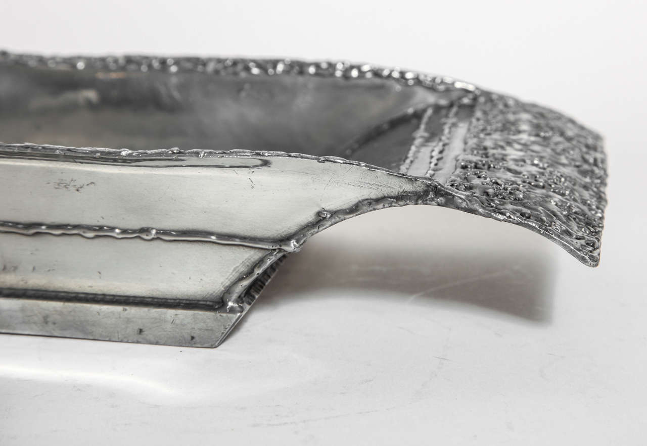 20th Century René Delavan French Art Deco Dinanderie Pewter Rectangular Coupe For Sale