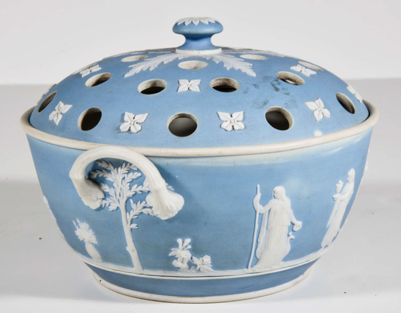 English Wedgwood Bluedip Jasperware Stoneware Covered Potpourri Bowl