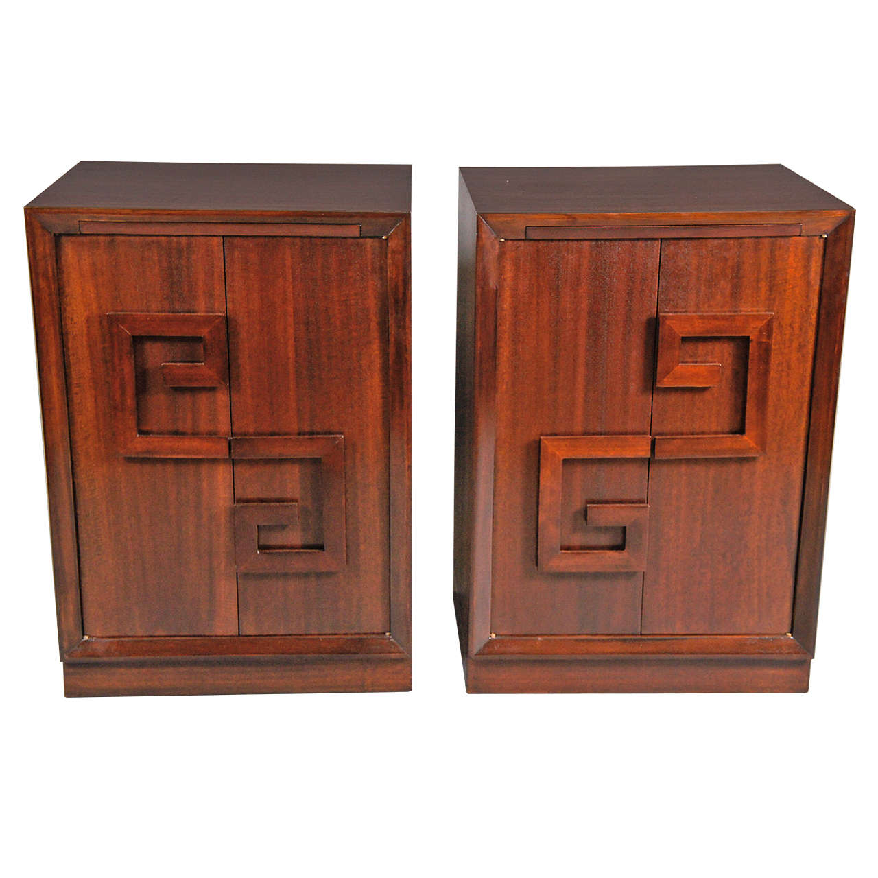 Pair of Kittinger Bedside Cabinets For Sale