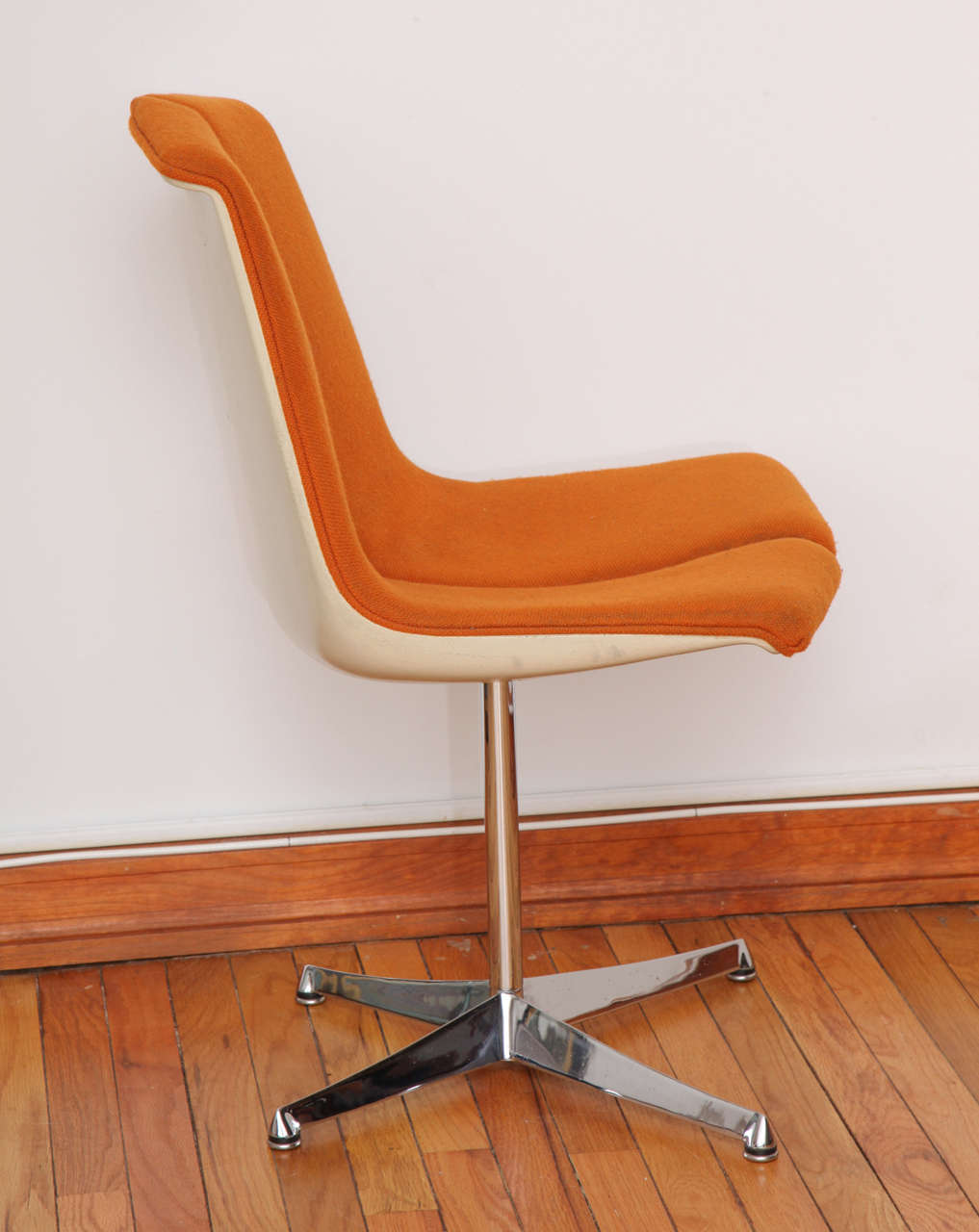 Richard Schultz for Knoll Chairs at 1stDibs