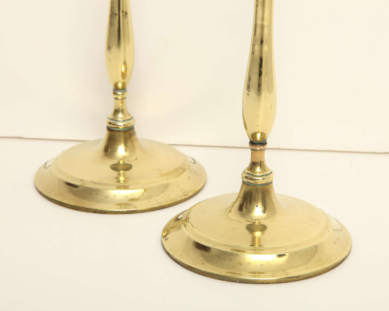 Pair of English Regency Brass Candlesticks In Excellent Condition In New York, NY