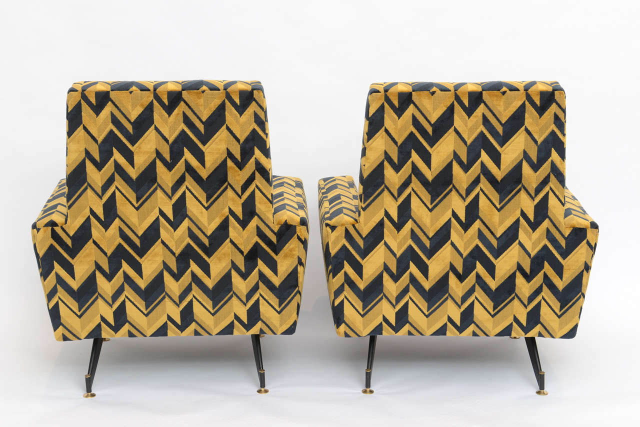 Original Pair of Chic Lounge Chairs by Osvaldo Borsani 2