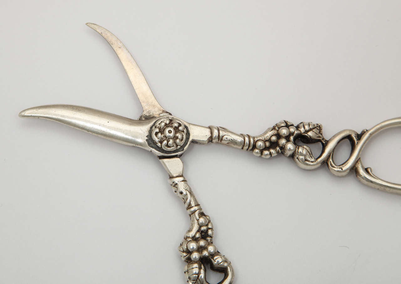 British Gorgeous Victorian Era Sterling Silver Grape Shears Scissors