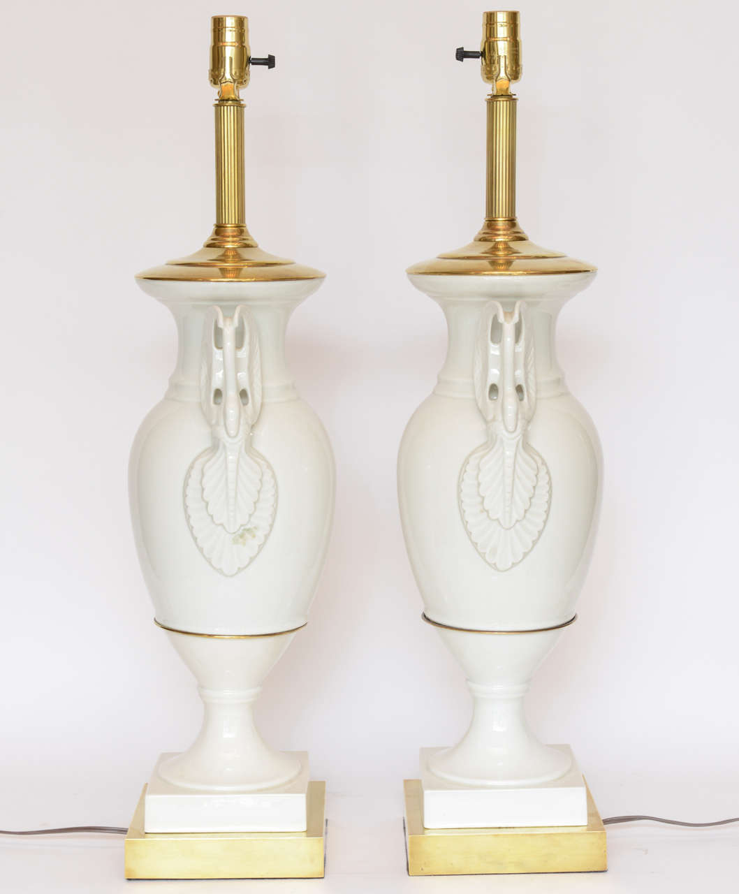 Pair of Swan Porcelain & Brass Lamps In Excellent Condition In West Palm Beach, FL