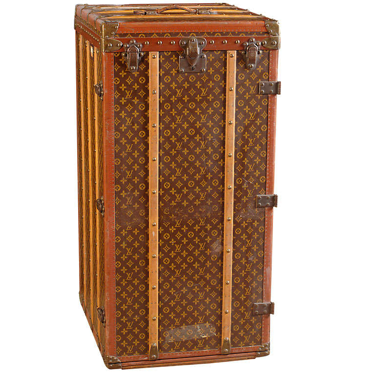 Louis Vuitton Vintage Monogram Canvas Steamer Trunk For Sale