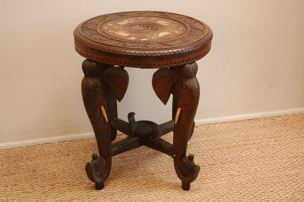 Anglo-Indian Elephant Table In Good Condition In Los Angeles, CA
