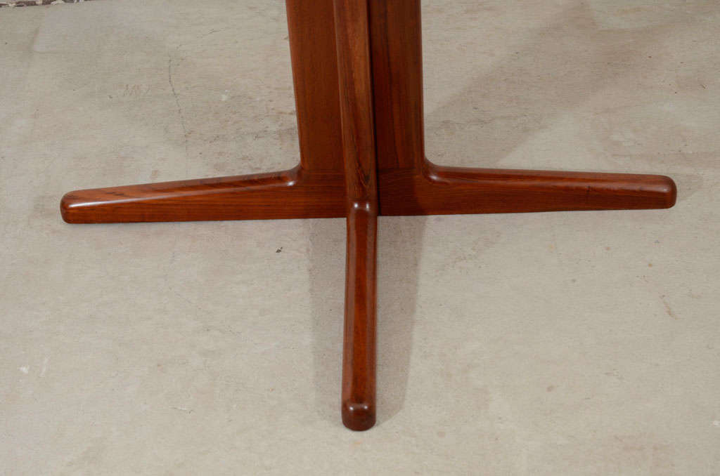 laurits m larsen table