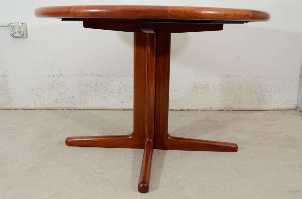 Danish Dining Table by Laurits M. Larsen In Excellent Condition For Sale In New York, NY