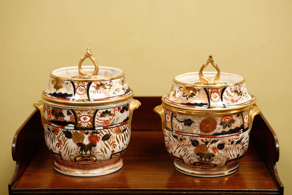 A Near Pair of Early 19th Century Imari Pattern Coalport Fruit Coolers,<br />
c. 1810-20. From the Collection of Mary Pickford