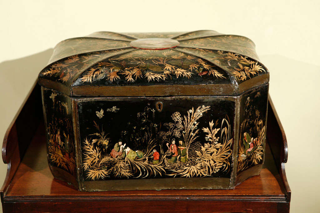 A Rare Large Scale Chinese Export Lacquer Box, c. 1820, octagon shape with beautiful details