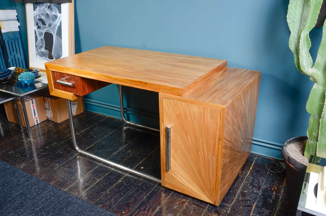 20th Century Extraordinary Desk in Straw Marquetry with Chair Attributed to Blanche Klotz For Sale