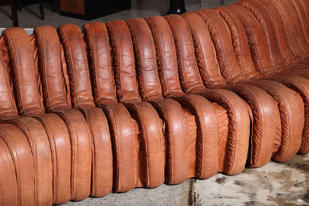 Non Stop Leather Sofa in the Manner of De Sede In Good Condition In West Palm Beach, FL