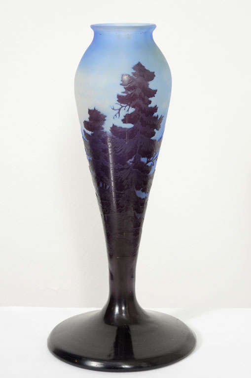 An overlaid and etched glass vase, cameo signature Gallé.