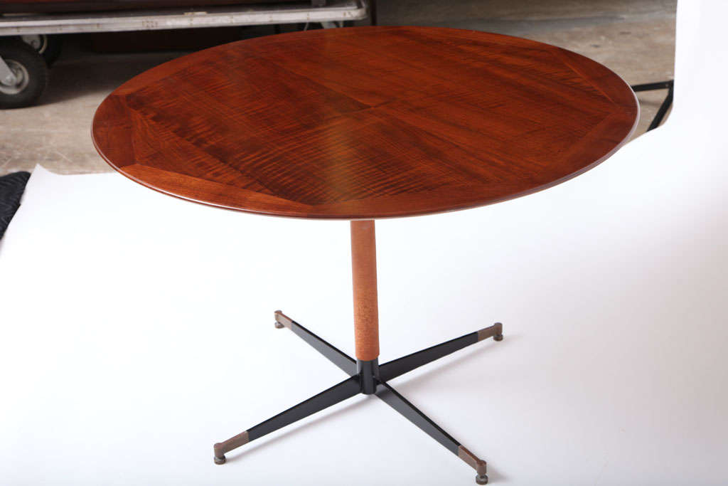 Harvey Probber Table and four Chairs 5