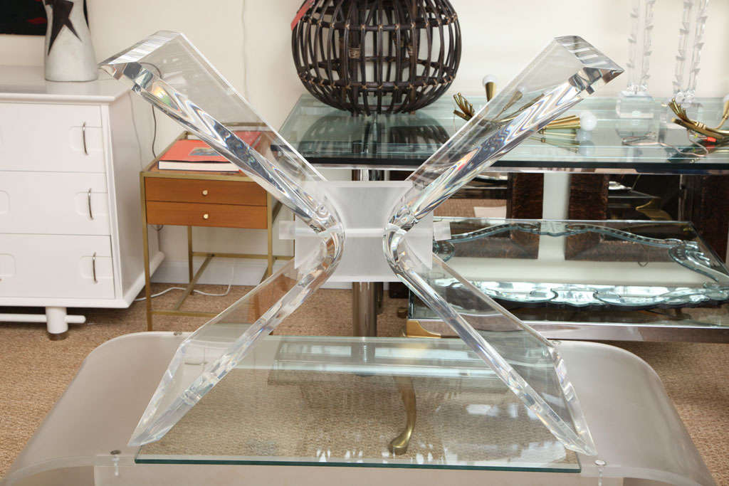 lucite table base
