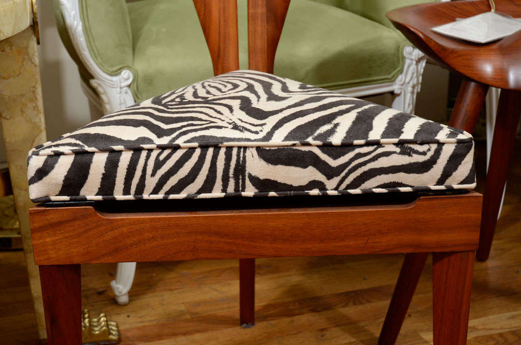 Late 20th Century Unusual stylized mahogany finish butler chair