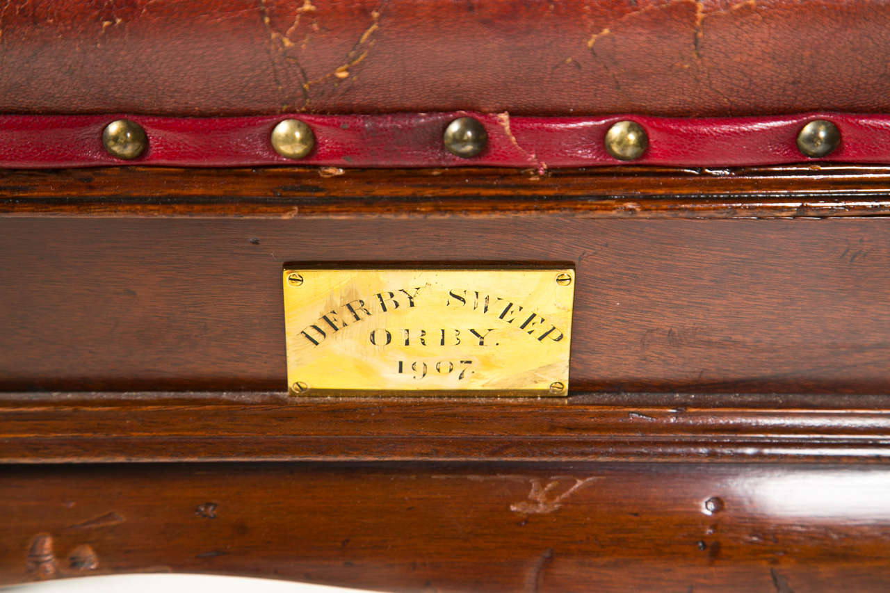 Early 20th C mahogany jockey scale from the Irish Derby c 1907 scales by Avery