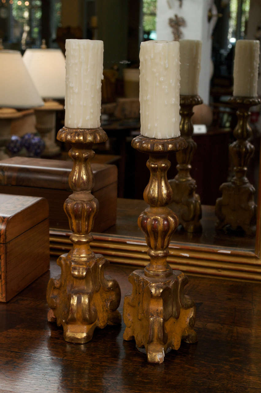 Pair of Small-Scale Carved Giltwood Candlesticks, French, circa 1780 In Good Condition For Sale In San Francisco, CA