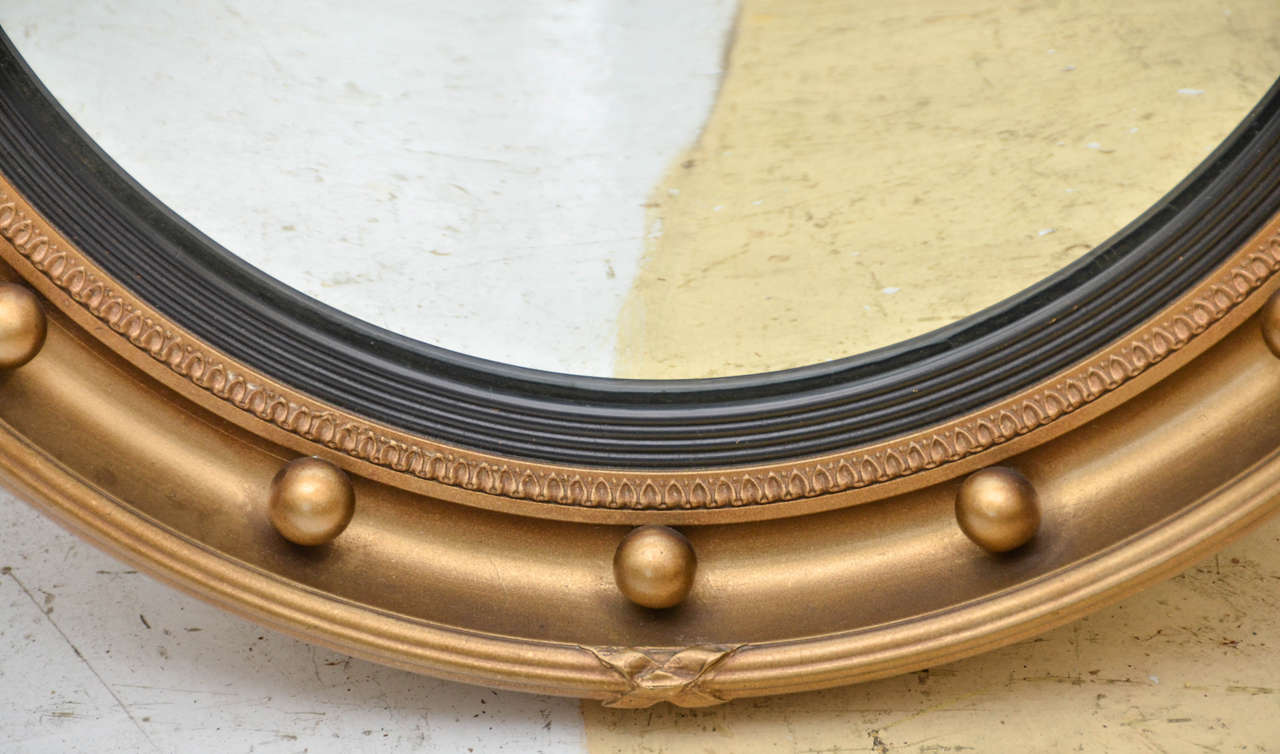 1920s English Regency Style Bulls Eye Mirror In Excellent Condition In Southampton, NY