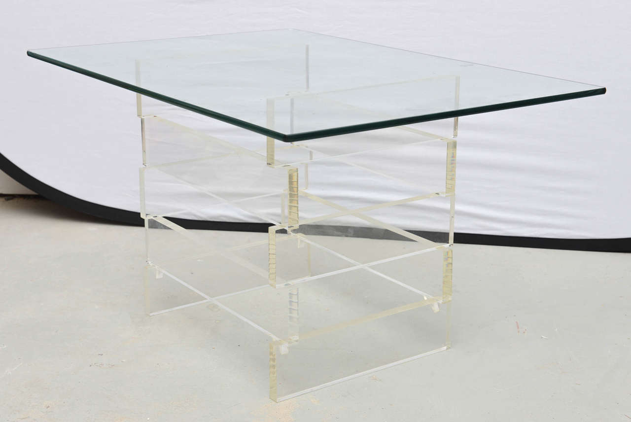 Beautiful Lucite End Table made in the USA 1960s.