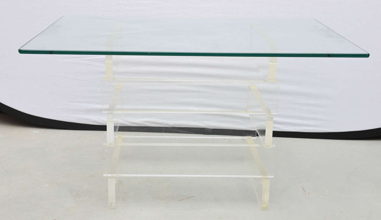 Mid-Century Modern Stacked Block Lucite End Table, USA 1960s For Sale