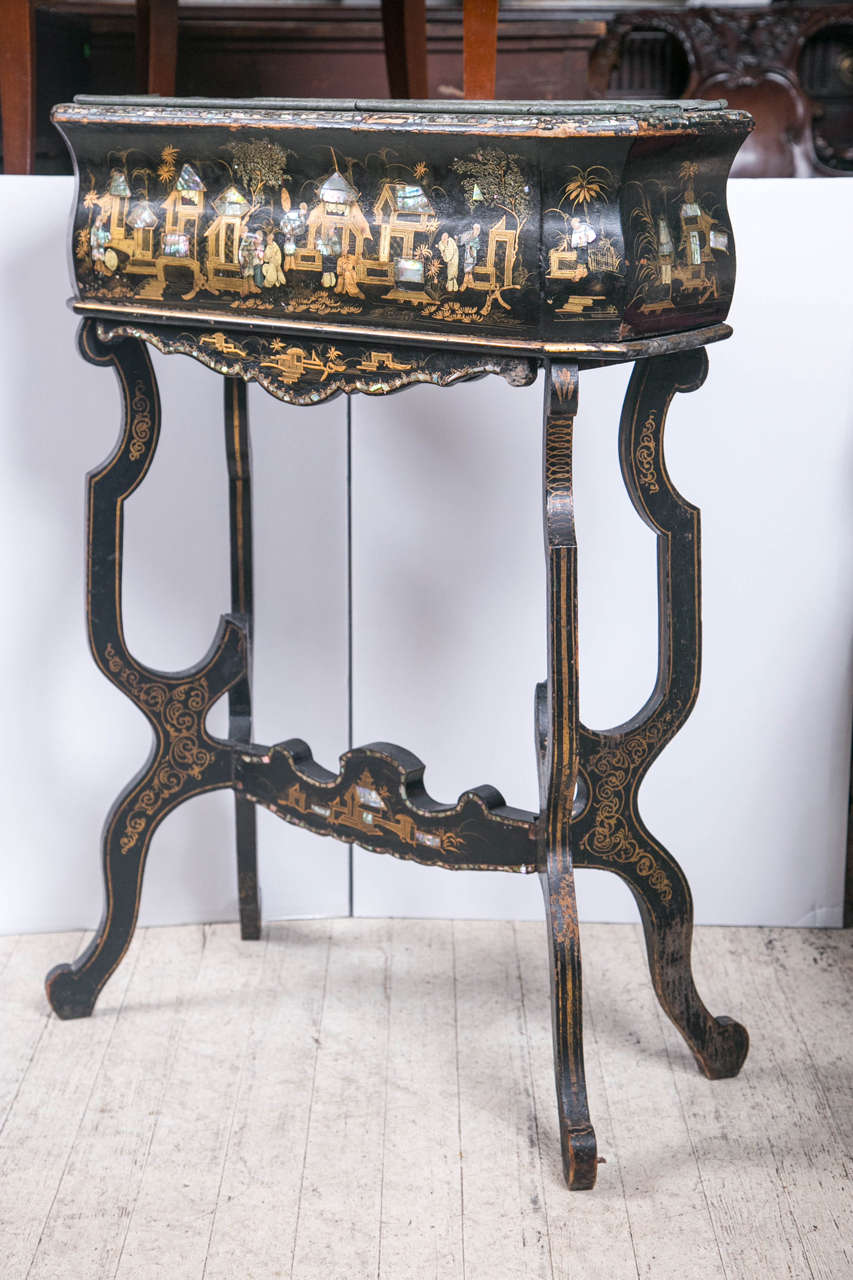 chinoiserie plant stand