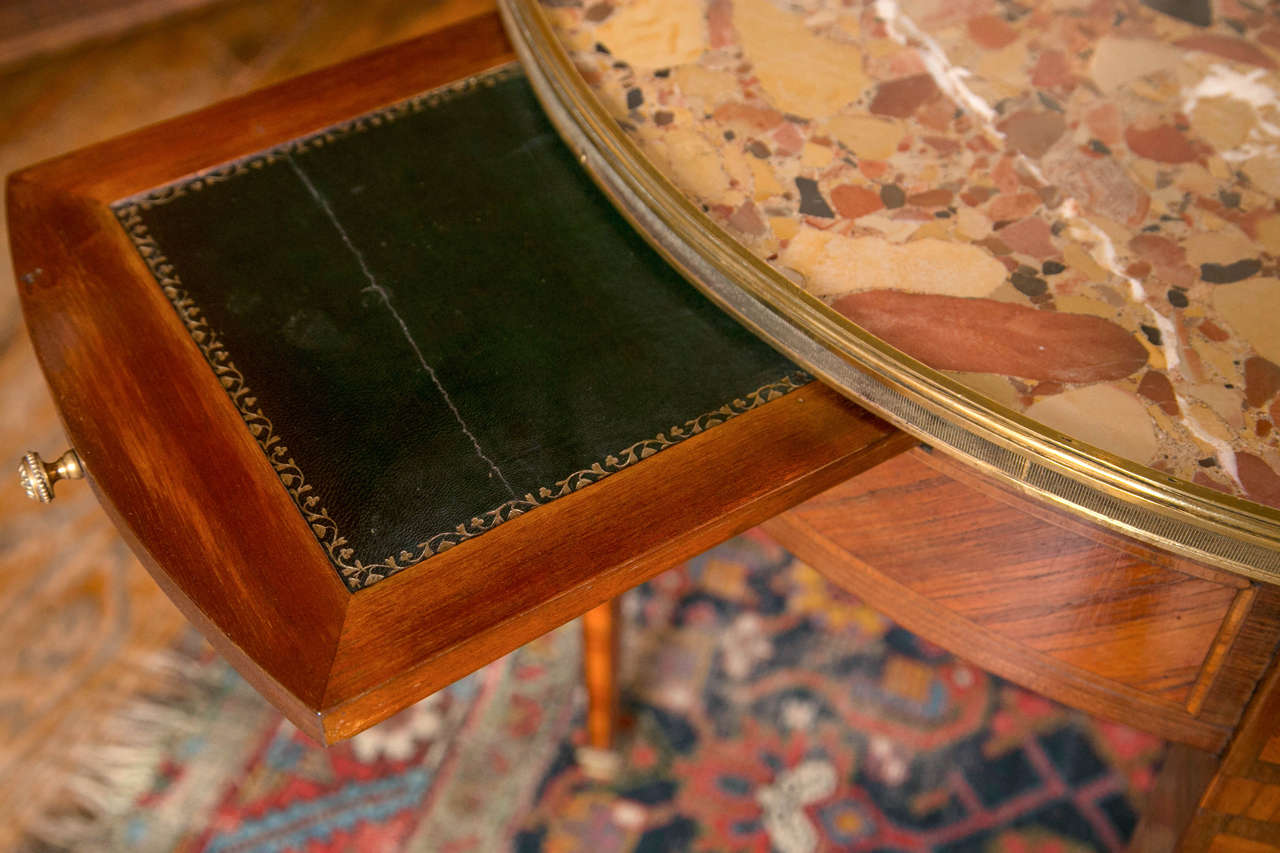 French Bouillotte Table in Kingwood In Excellent Condition In Woodbury, CT