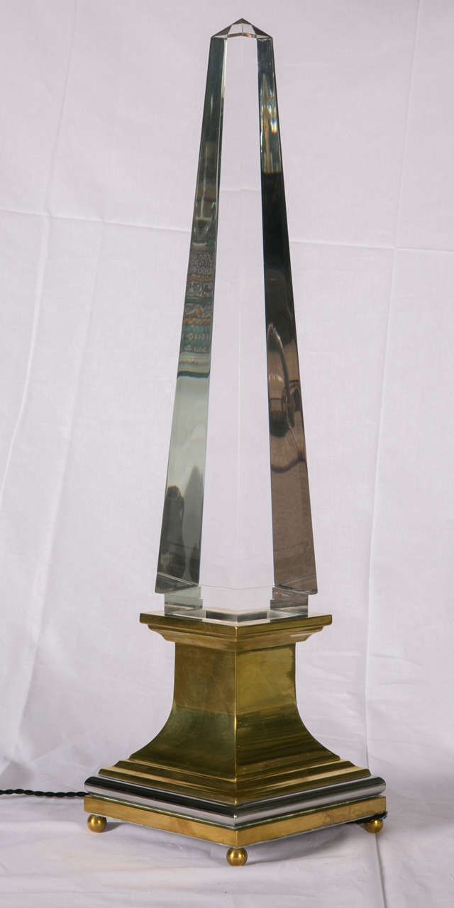 Late 20th Century Pair of Obelisk Lucite Lamps by Jansen