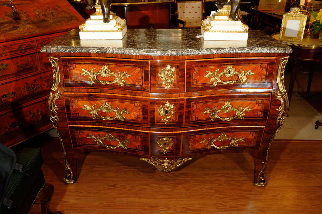 18th c fine Regence rosewood and mahogany commode. Original marble top