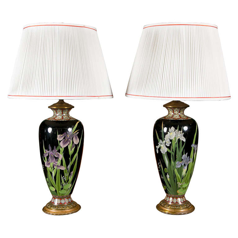 Paire de lampes japonaises en cloisonné