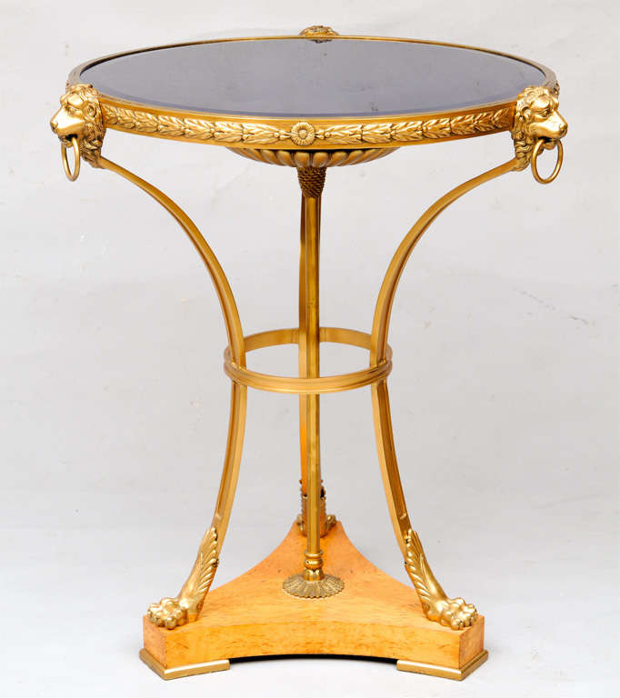 XXIe siècle et contemporain Fine Russian StyleTheodore Alexander Gueridon