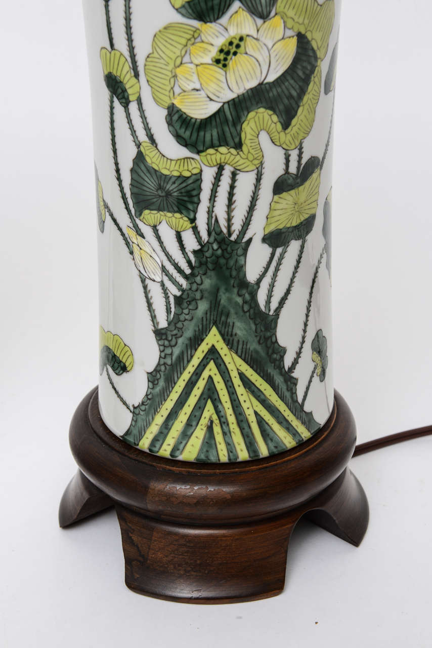 Mid-20th Century 1960s Japanese Porcelain Lotus Flower Vase Form Table Lamps