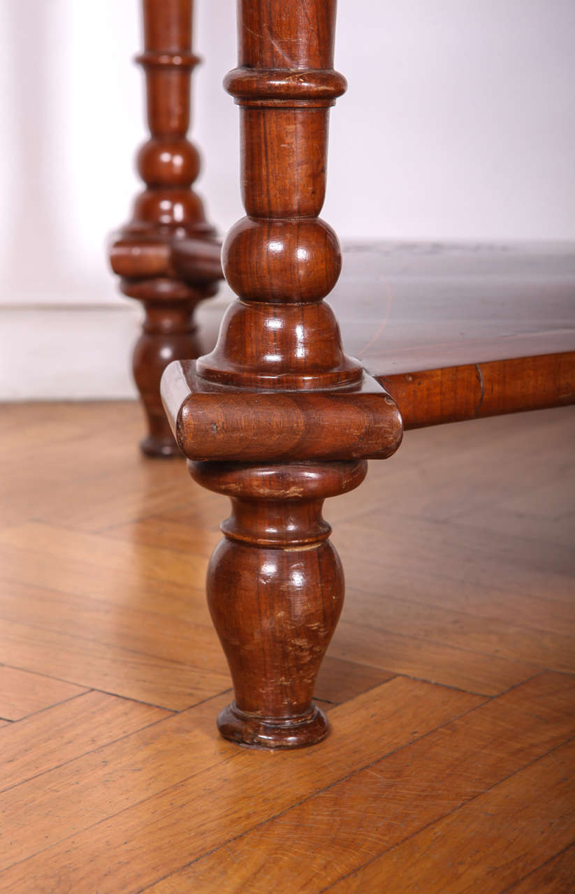 Wood Nord Italian Early 19th Century Walnut Center Table For Sale