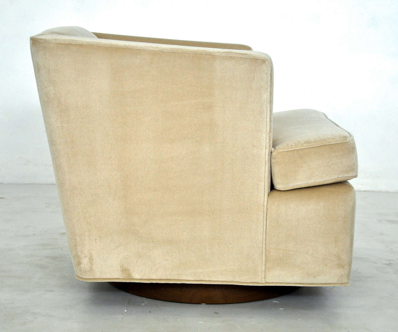 Upholstery Dunbar Swivel Chair by Edward Wormley