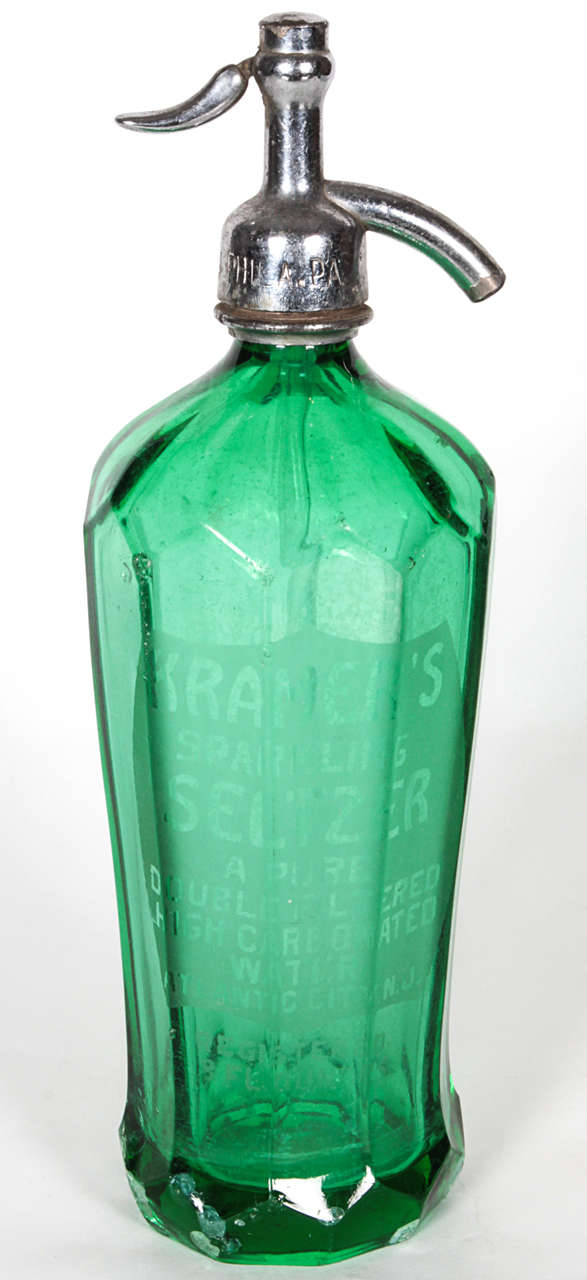 Two Green French Vintage Seltzer Bottles In Good Condition In Haddonfield, NJ