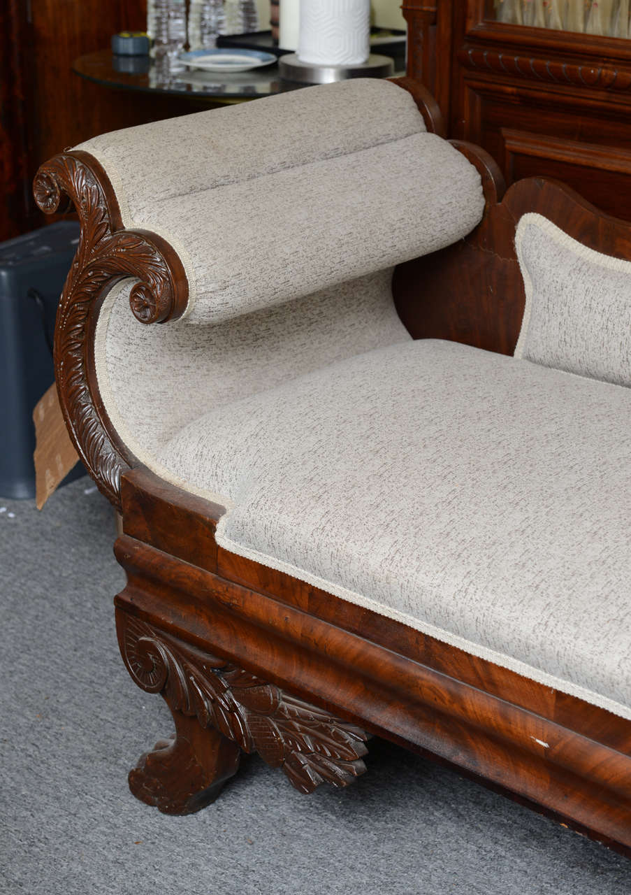 Superb American Quality Mahogany Settee In Excellent Condition In West Palm Beach, FL