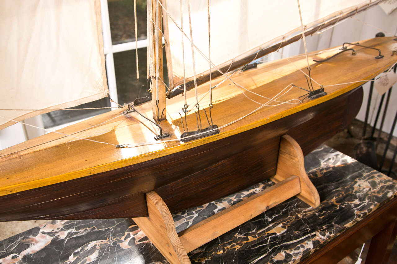 large model pond yacht