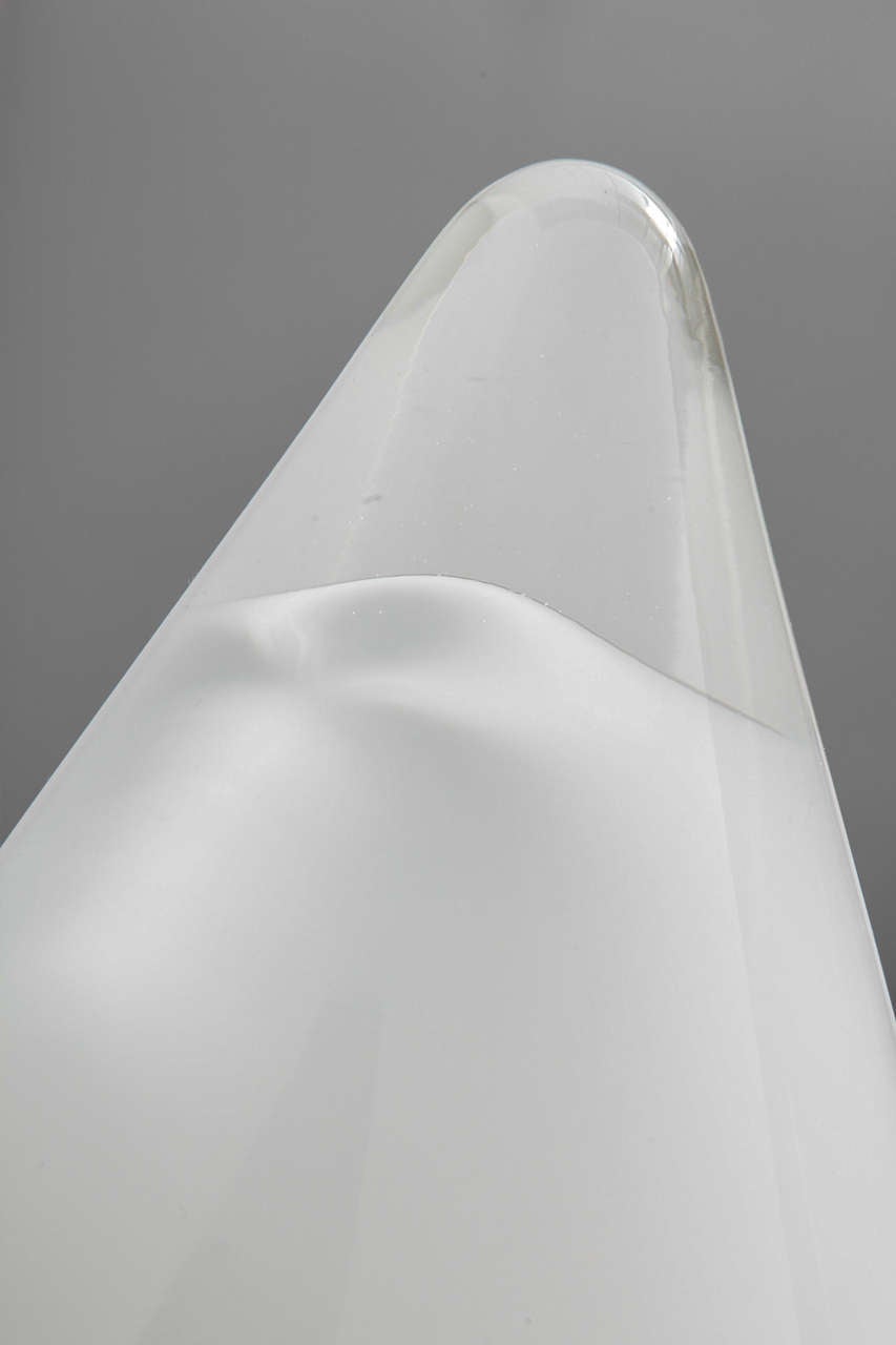 Set weißer Opalglas-Tischlampen von Peill und Putzler, Dänemark (Moderne der Mitte des Jahrhunderts) im Angebot