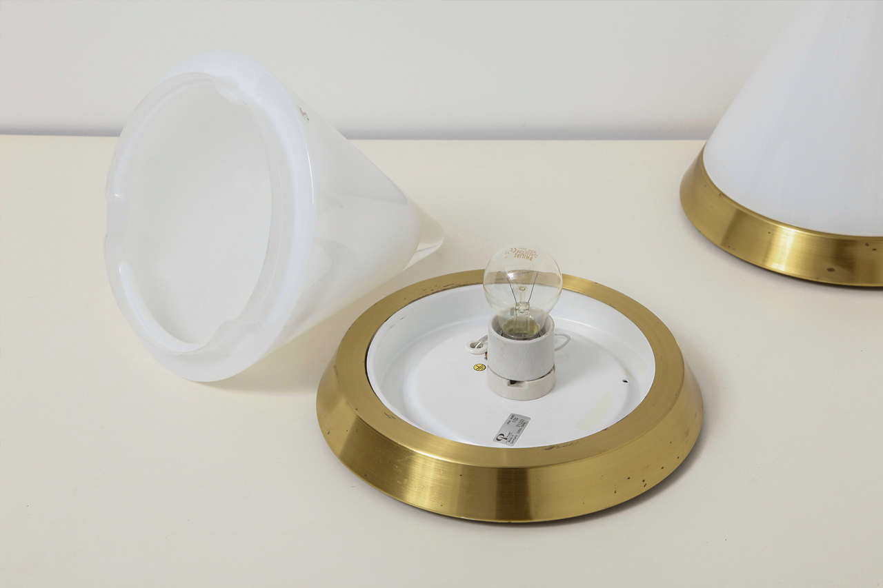 Set weißer Opalglas-Tischlampen von Peill und Putzler, Dänemark (Messing) im Angebot