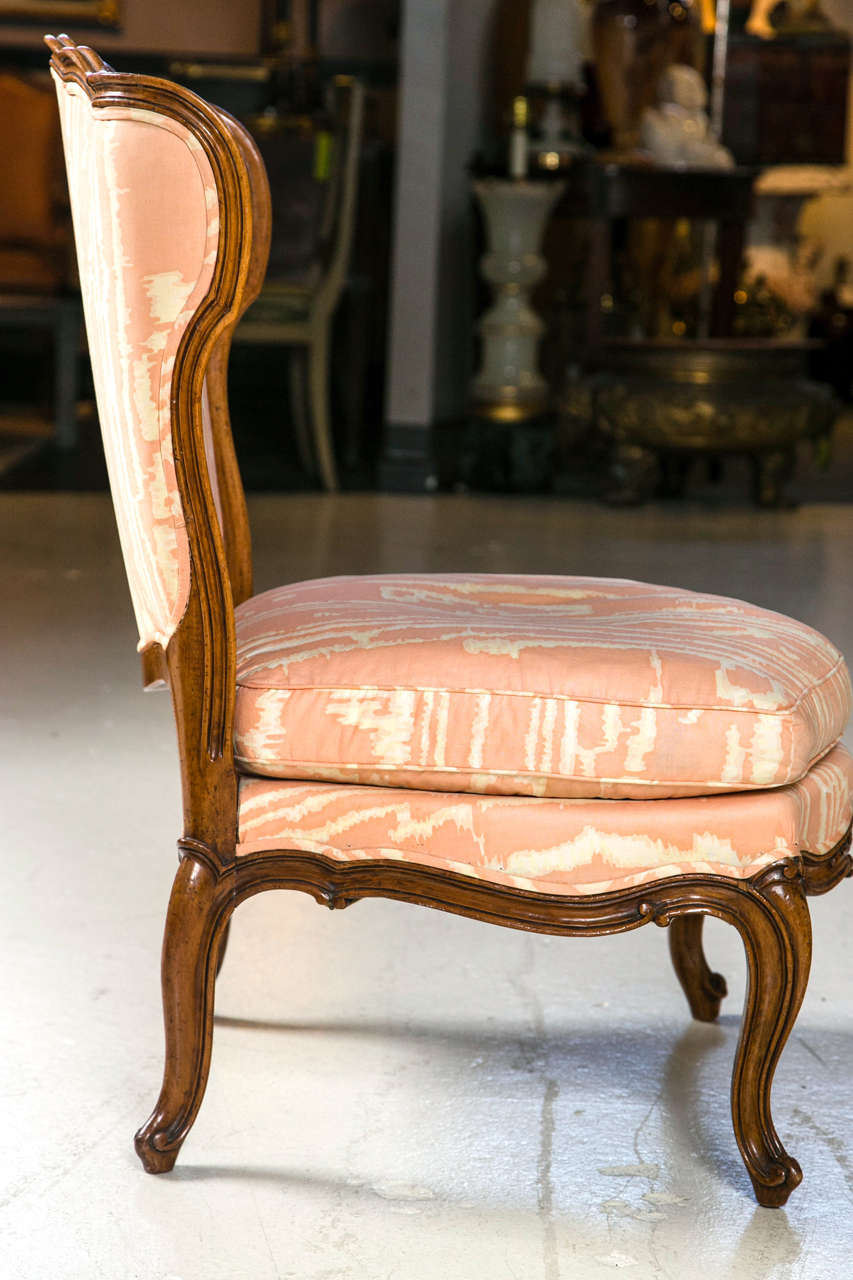 Small French Walnut Framed Slipper Chair In Good Condition In Stamford, CT