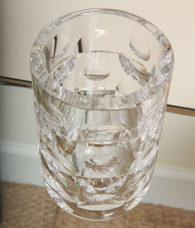 Modernist Crystal Glass Vase by Mona Morales Schildt for Orrefors Signed (Schwedisch) im Angebot