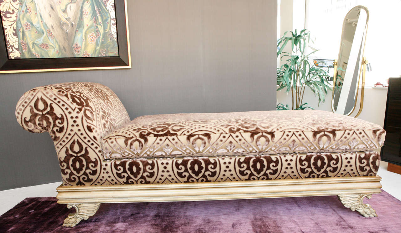 American Regency Style Silk Velvet Chaise Longue