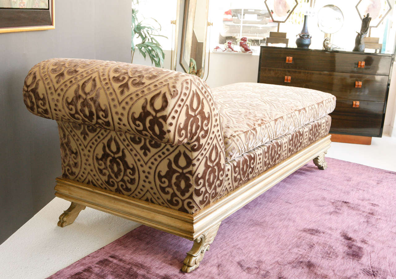 Regency Style Silk Velvet Chaise Longue 1