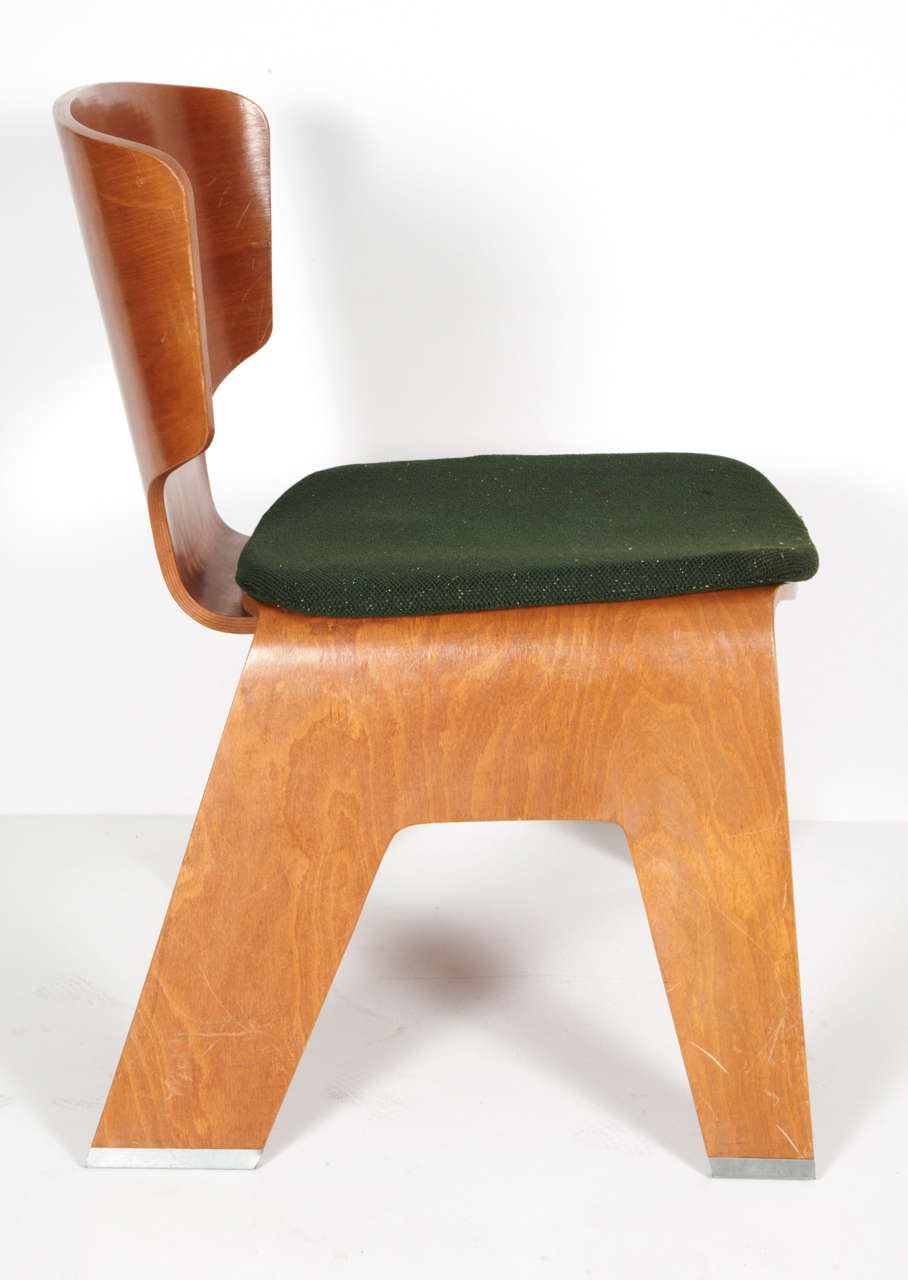 Kenzo Tange Chair, circa 1957 In Good Condition For Sale In Paris, FR