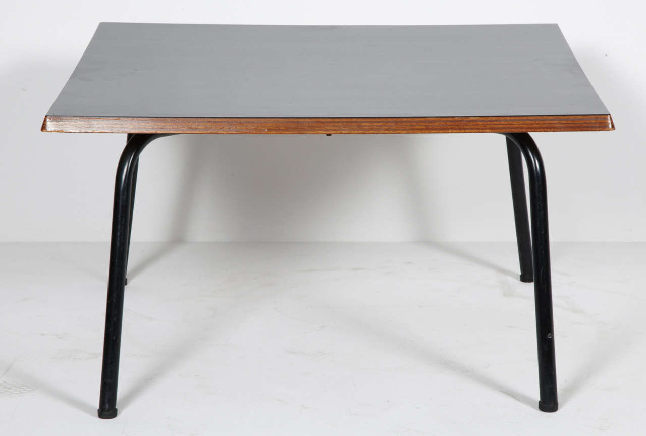 Charlotte Perriand (1903-1999).

Square coffee table, 
1953.

Black formica, lacquered tube.

In:

Musée d’art moderne Saint – Etienne Métropole, Charlotte Perriand L’aventure japonaise, Silviana Editoriale, 2013, p. 151, 155 – 156, 160 –