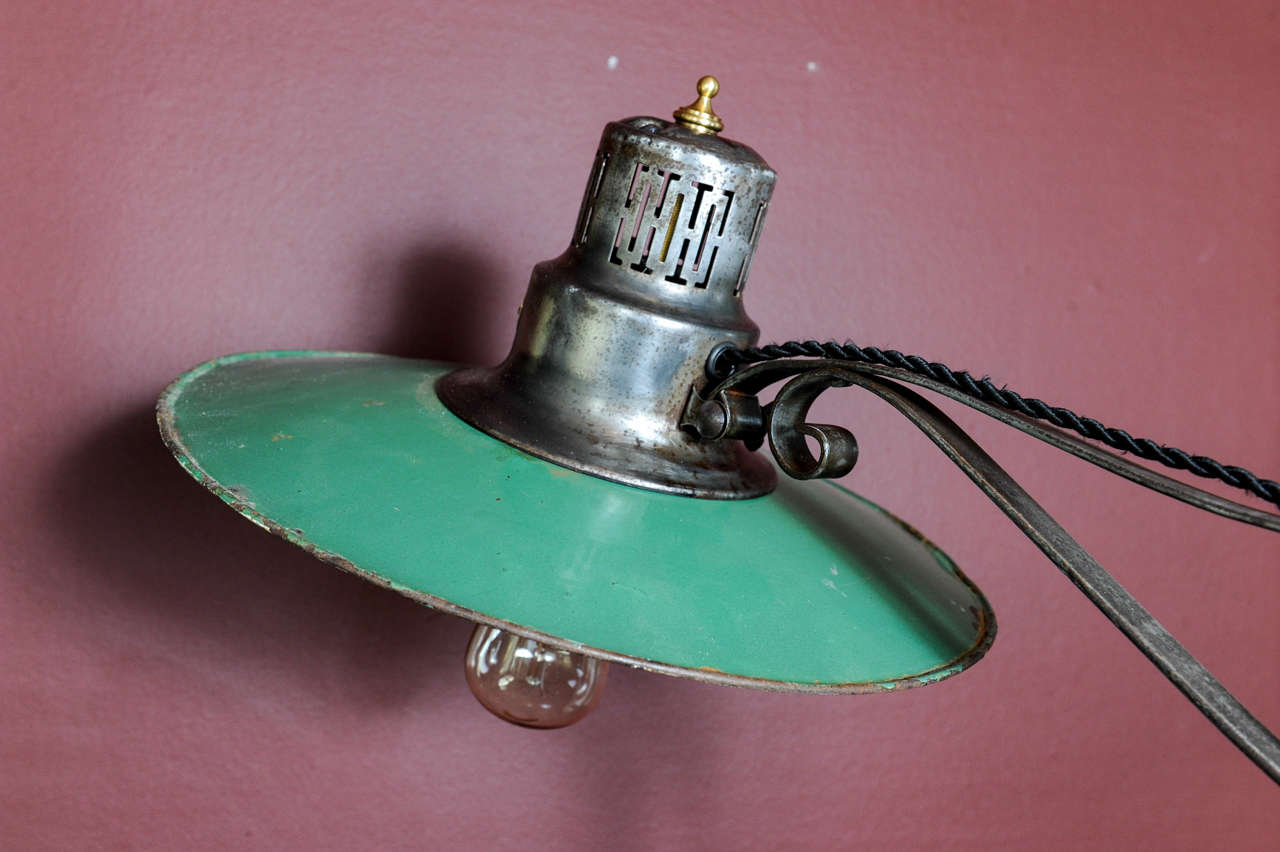 A General Electric New York converted sunlamp In Good Condition In Baambrugge, NL