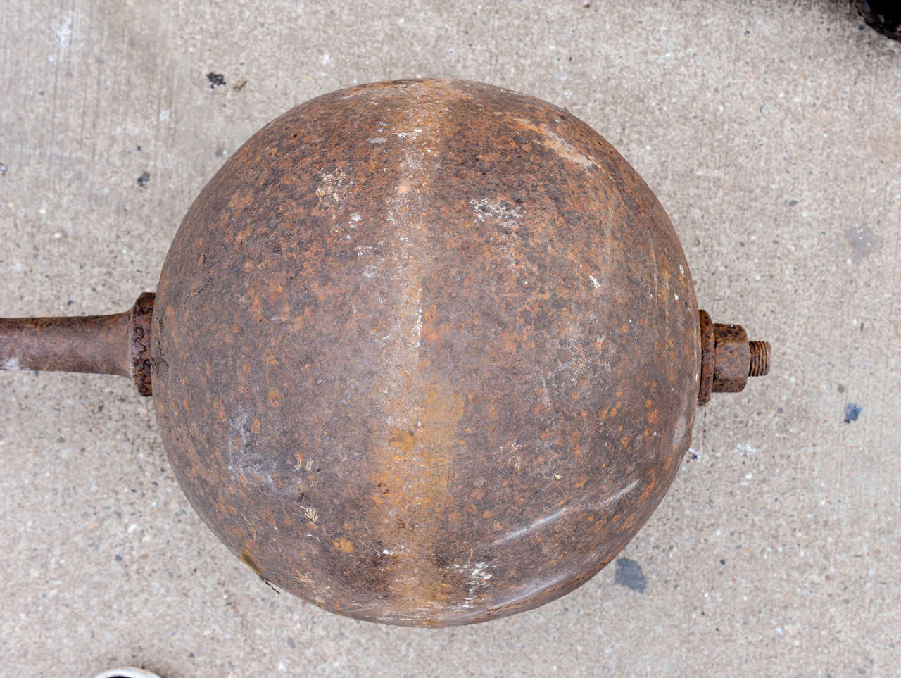 Iron A set of 25 pieces antique dumbells