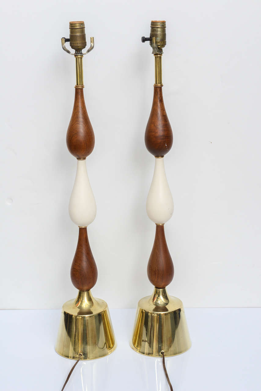 Tall Three Teardrop Form, Teak and Brass Table Lamps by Laurel, 1960s In Good Condition For Sale In Miami, FL