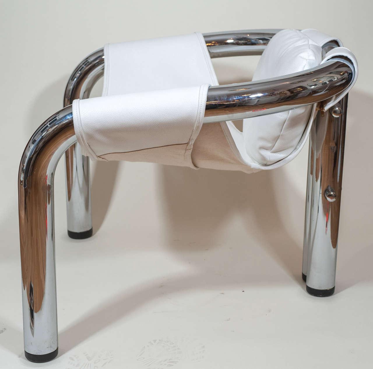 Chrome Sling Chair In Excellent Condition In Toronto, ON