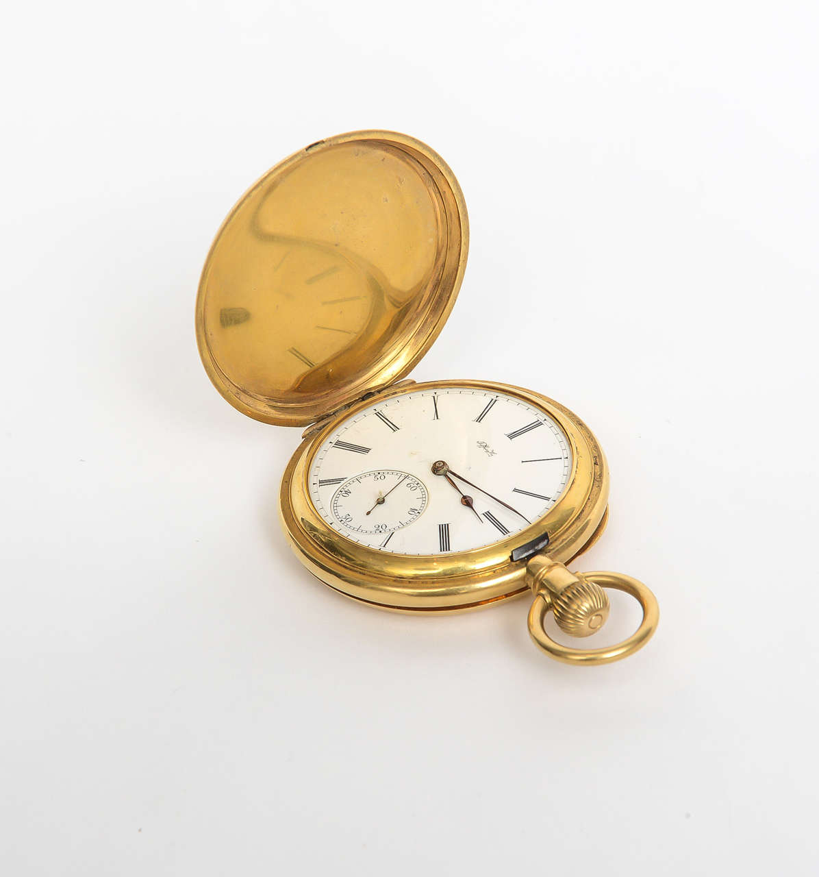 18-karat yellow gold pocket, made by Tiffany & Co. Round white ceramic dial with black Roman numerals a steel hands. With second-hand single sunk sub dial with Arabic numbers. With key less hunting case measuring 47MM in diameter. Case number is